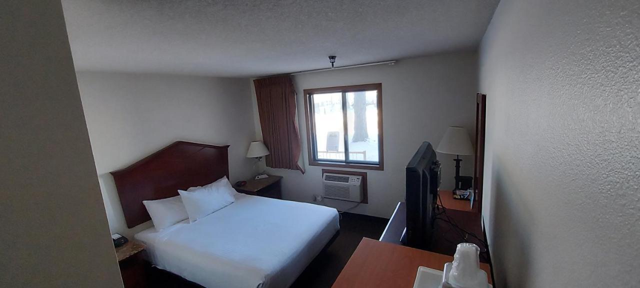 Days Inn By Wyndham Willmar Экстерьер фото