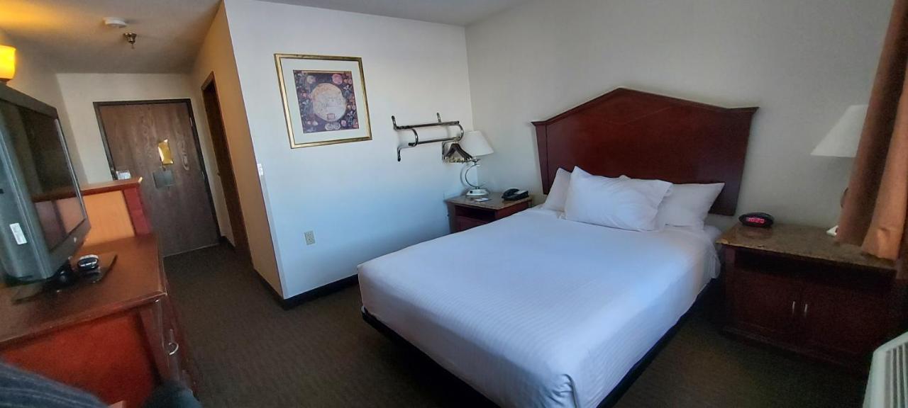 Days Inn By Wyndham Willmar Экстерьер фото