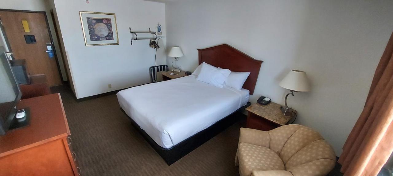 Days Inn By Wyndham Willmar Экстерьер фото