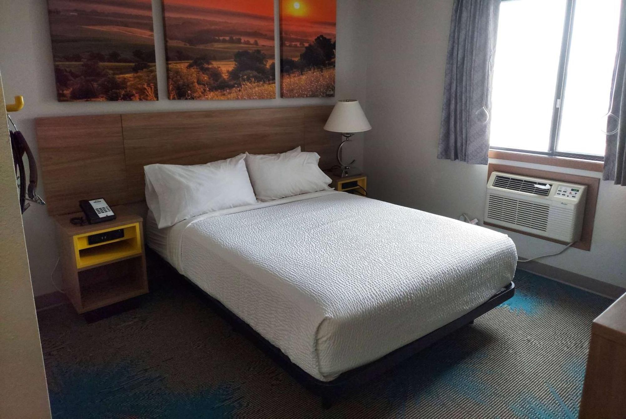 Days Inn By Wyndham Willmar Экстерьер фото